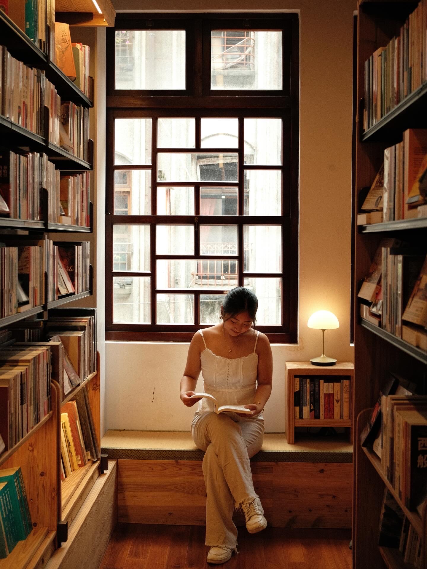 Quiet reading nook tucked into a Taipei bookstore.